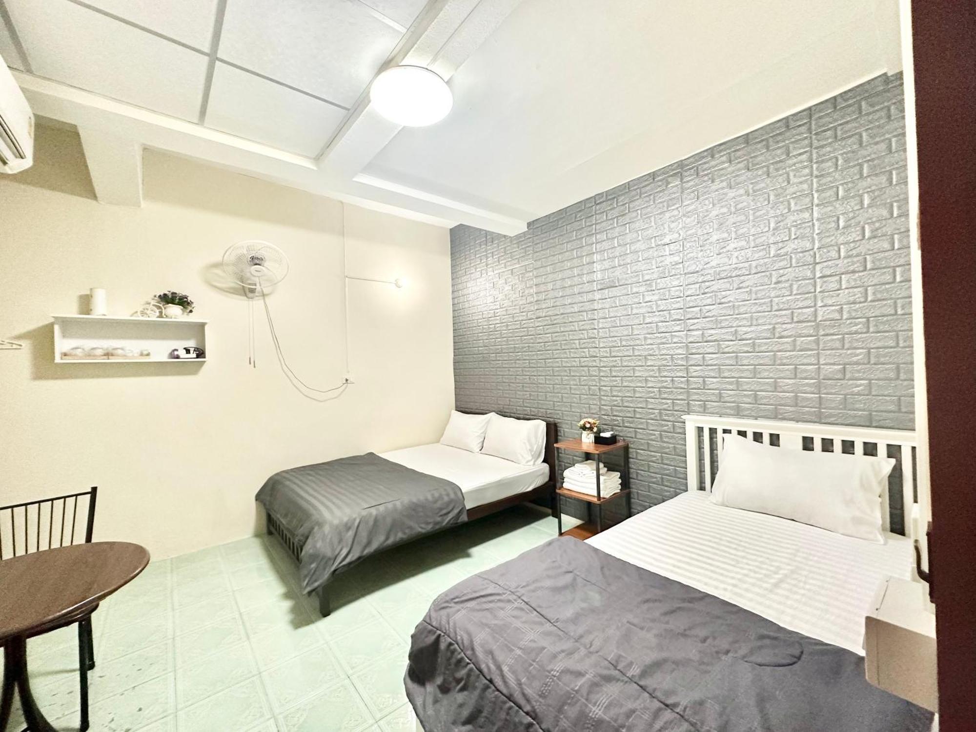 Pd Hostel Бангкок Экстерьер фото